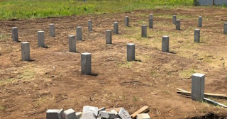 Фундамент на забивных жб сваях под ключ в Майкопе - фундамент из забивных железобетонных свай цена от 3183 руб/м2